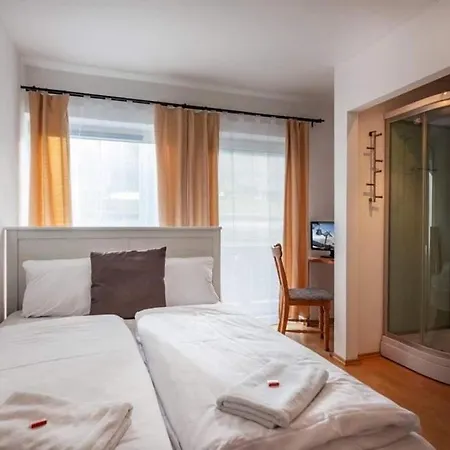 Gasthof Kaiserblick Bed and breakfast